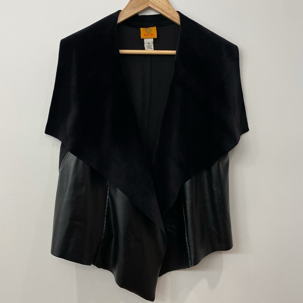 RUBY RD. Leather/Suede Look Vest, Black, Size Medium